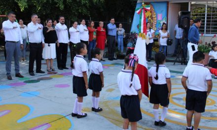Celebran ceremonia cívica los diputados en jardín de niños “José Juárez Martínez”