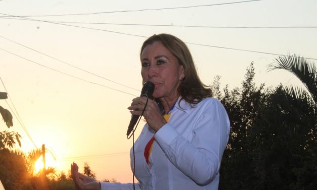Entregó Alcaldesa Tey Gutiérrez 96 Certificados Únicos Policiales, en V. de A.