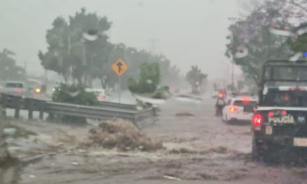 El Ayuntamiento de Colima respondió a los reportes ciudadanos derivado de las intensas lluvias de este jueves