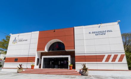Eligen a Dulce Huerta, como presidenta de la mesa directiva provisional de la instalación de la  Sexagésima Primera Legislatura