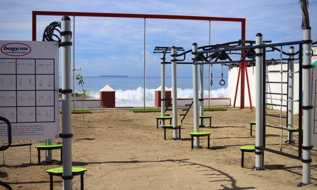 Entrega alcaldesa de Manzanillo el primer gimnasio en el país que integra un área de “pole dance”
